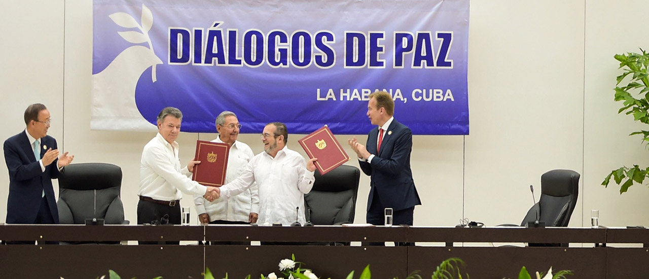 El gobierno colombiano y las FARC acuerdan la Paz