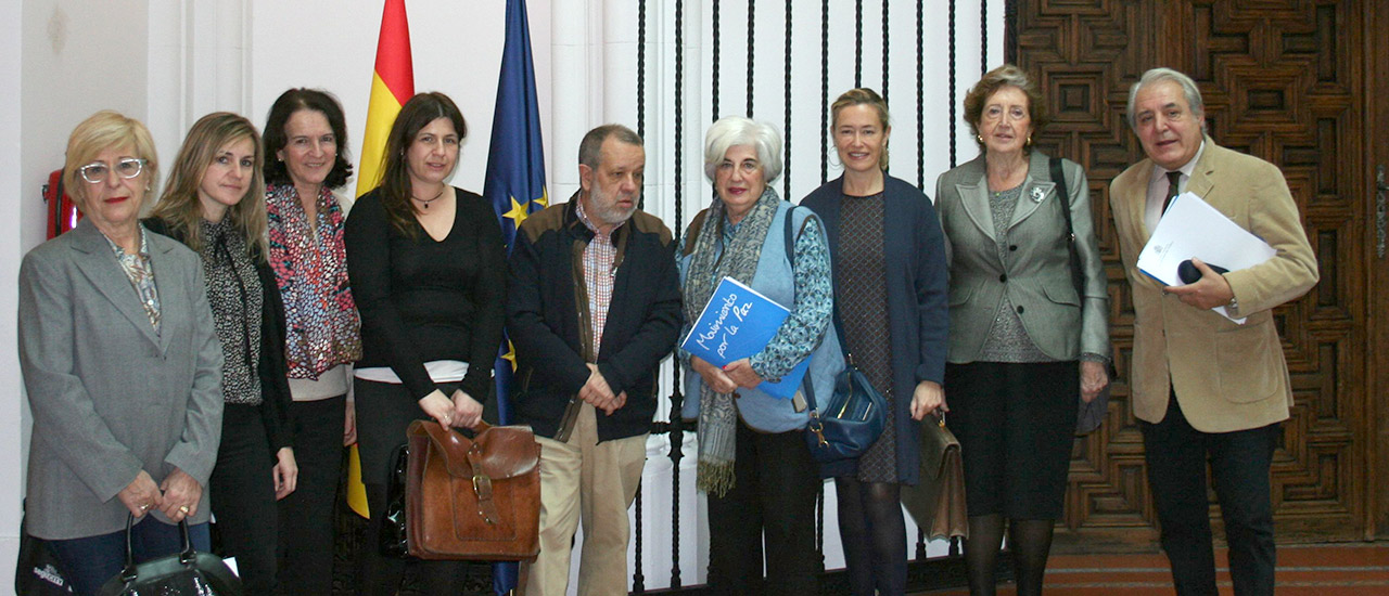 El Programa de Atención a Personas Detenidas en el Extranjero (PADE) se reúne con el Defensor del Pueblo