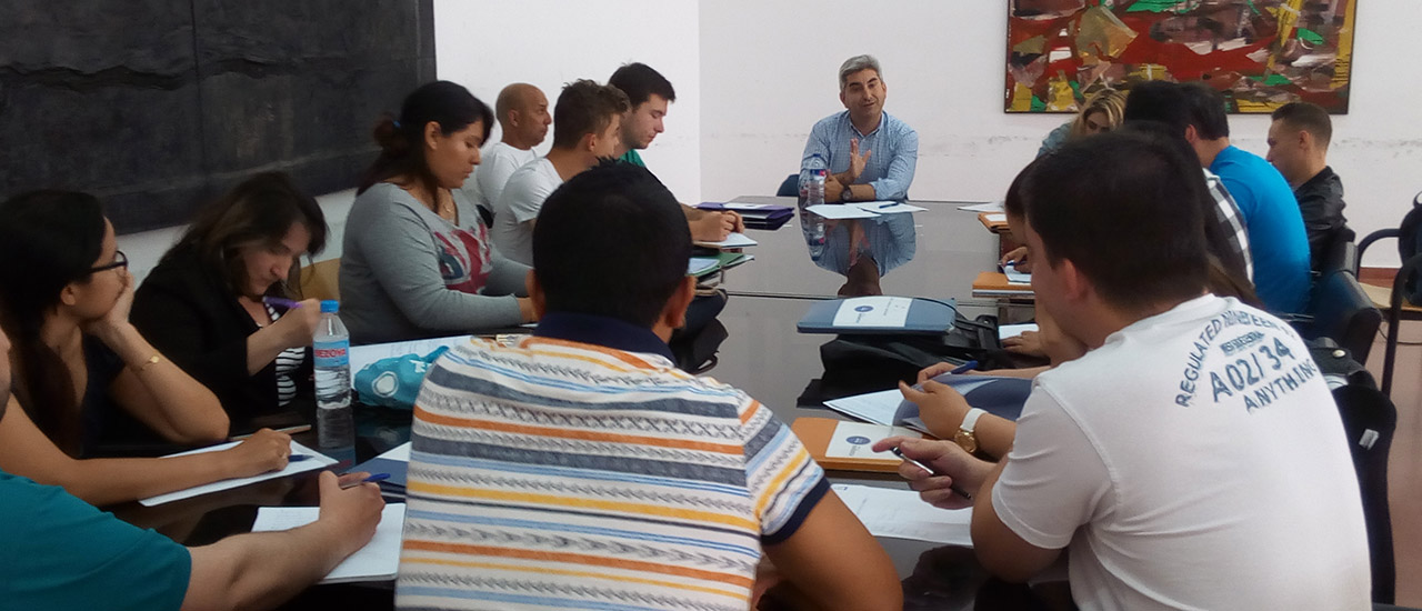 19 personas desempleadas participan en el curso “Reposición y Atención al Cliente” del Movimiento por la Paz Castilla-La Mancha